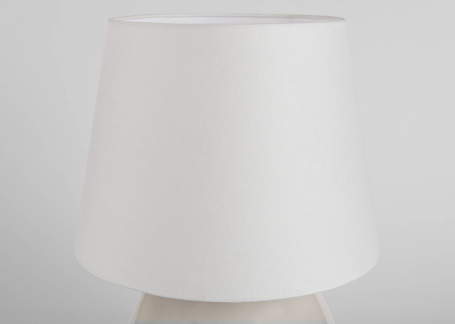Kamilla Table Lamp