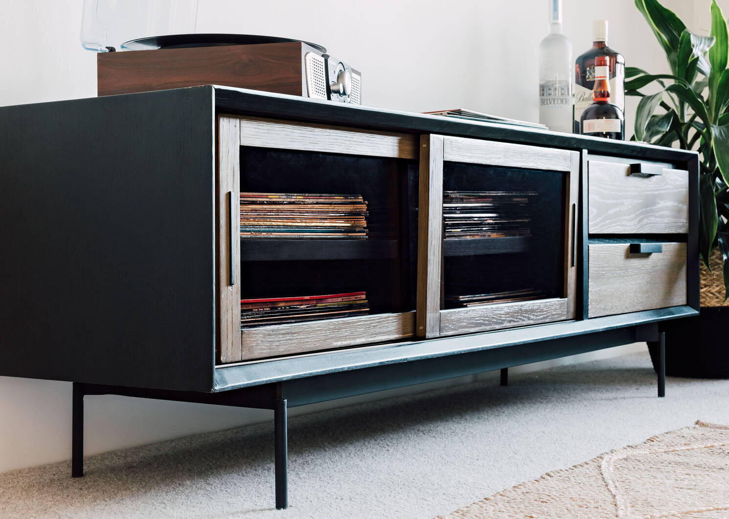 Melville Media Unit -Raven Umber