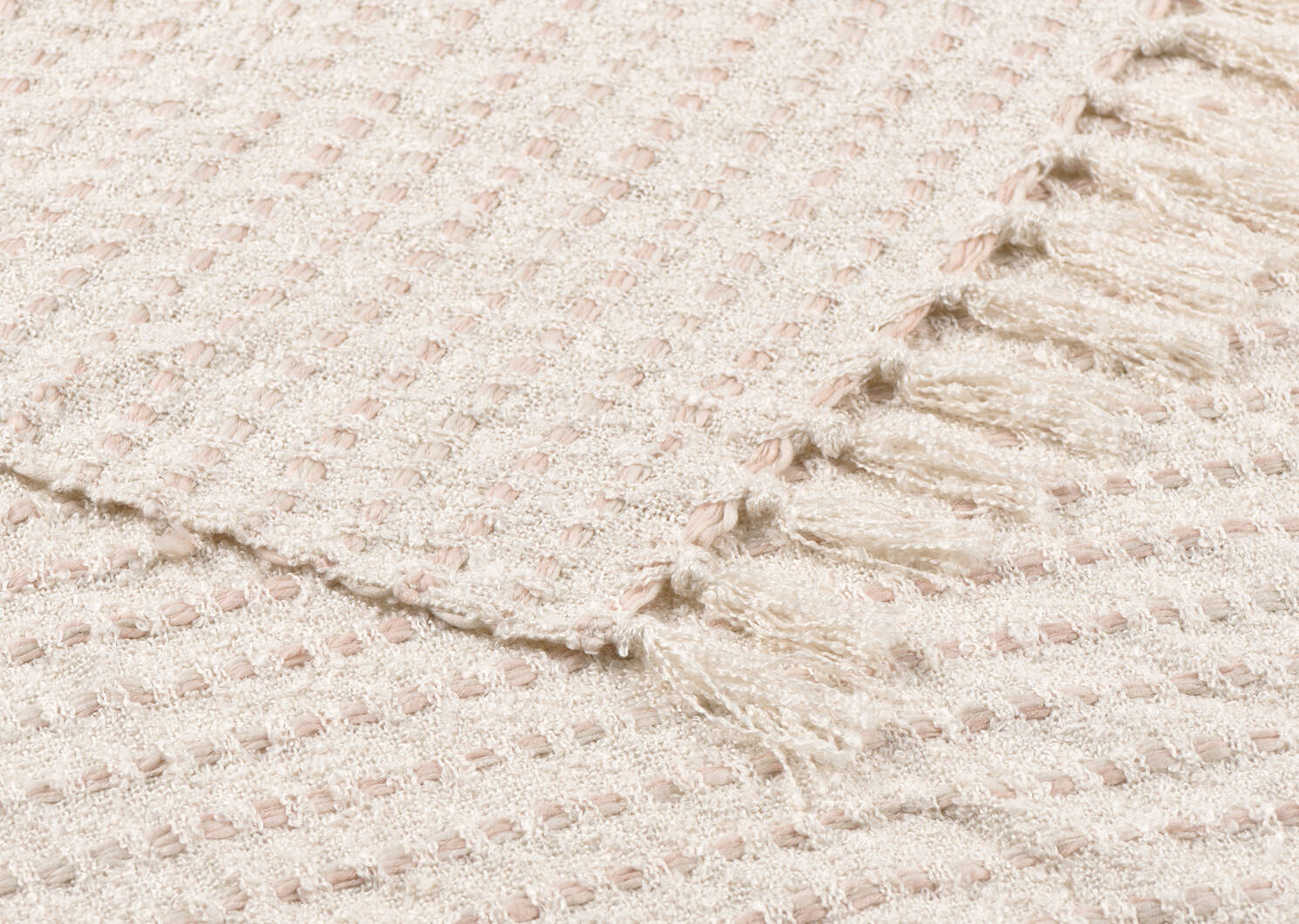 Whitby Throw Ivory/Pink Dust