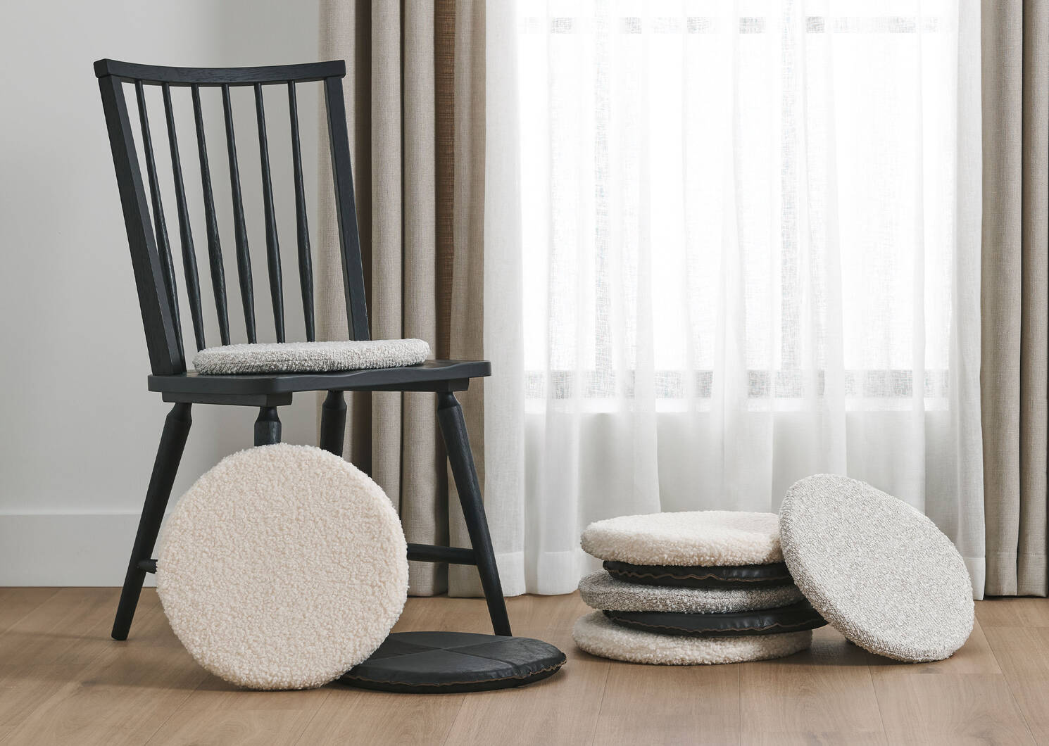 Circle Seat Cushion Ivory/Ash