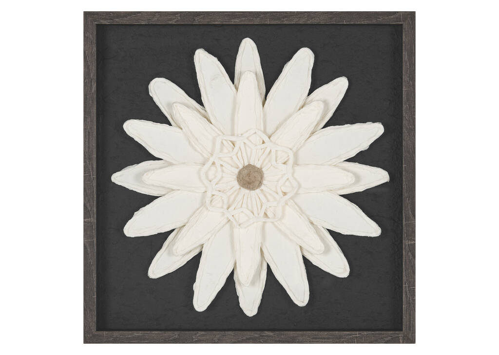 Daisy Paper Flower Wall Accent