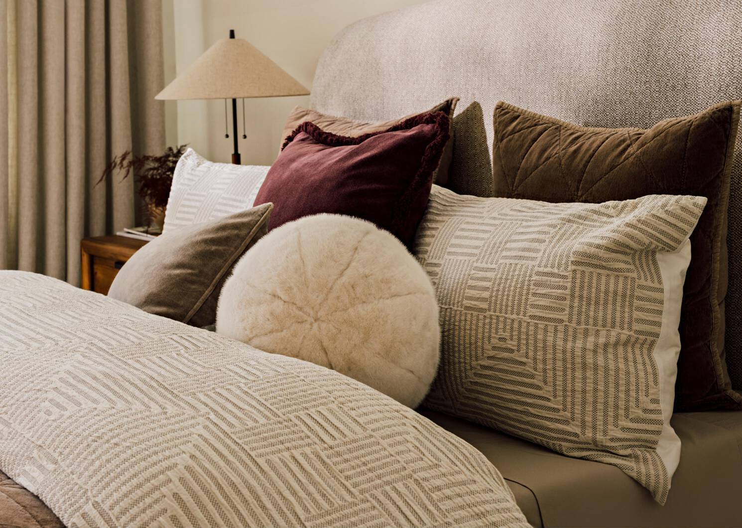 Coussin rond en fausse fourrure Tia iv