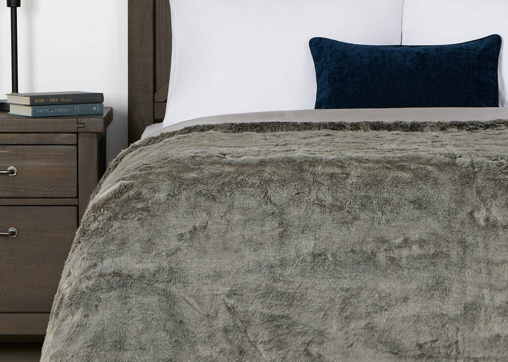 Fauna Faux Fur Bedspread - Silverfox