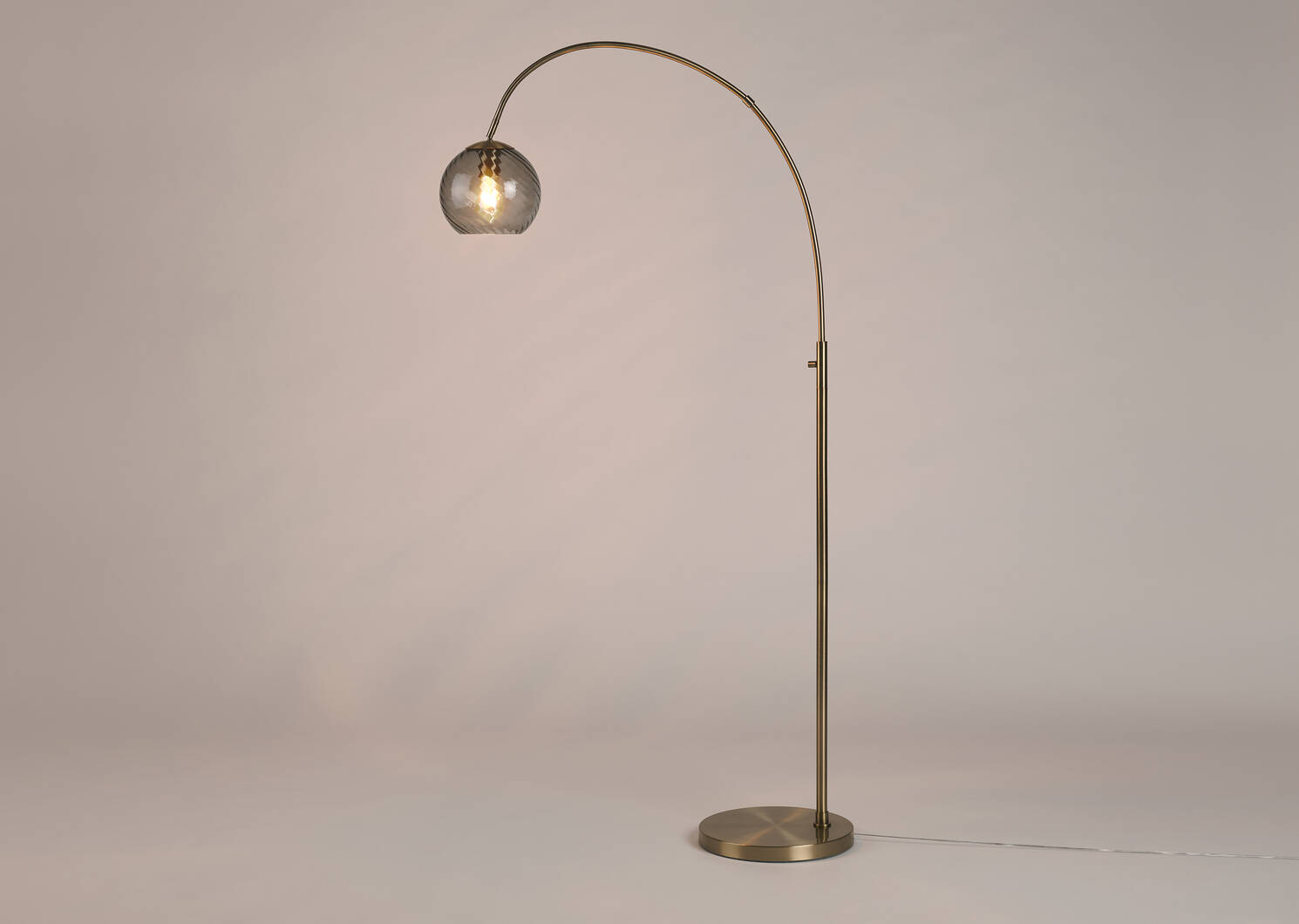 Rhea Floor Lamp Brass
