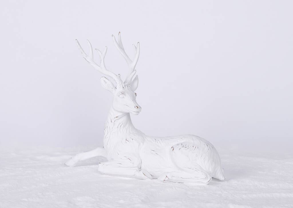 Hans Deer Sitting Décor White