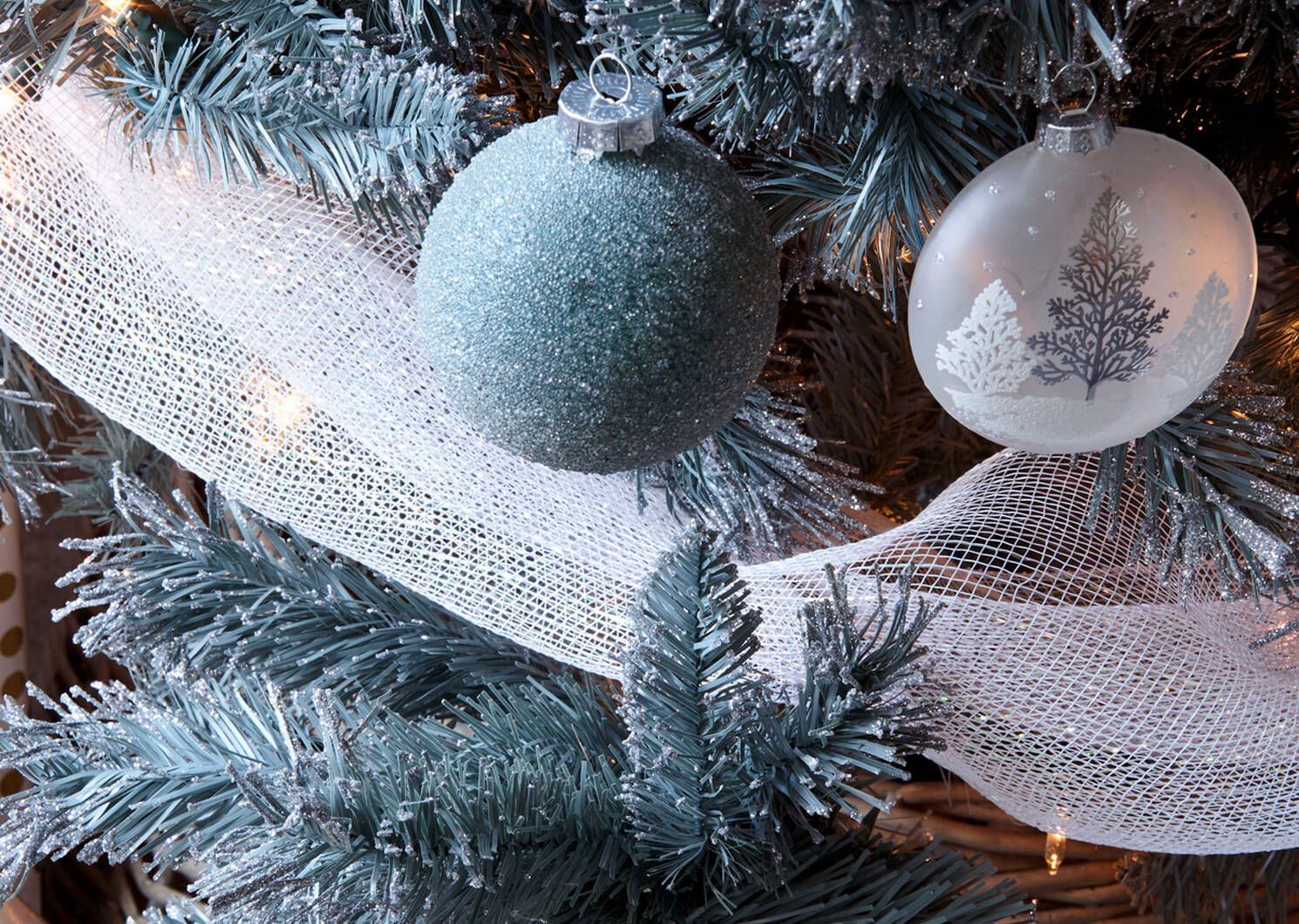 Tulle métallique Kringle blanc irisé