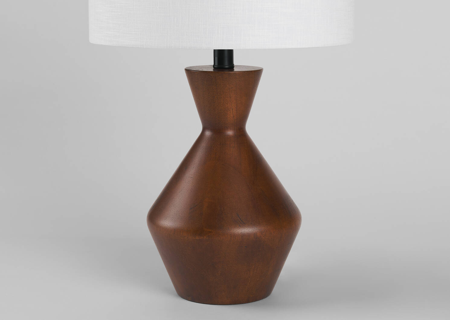 Nelle Table Lamp