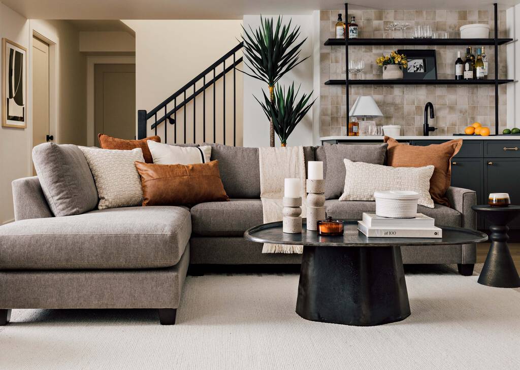 Leandro Coffee Table -Vintage Bronze