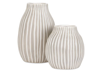 Taia Vases