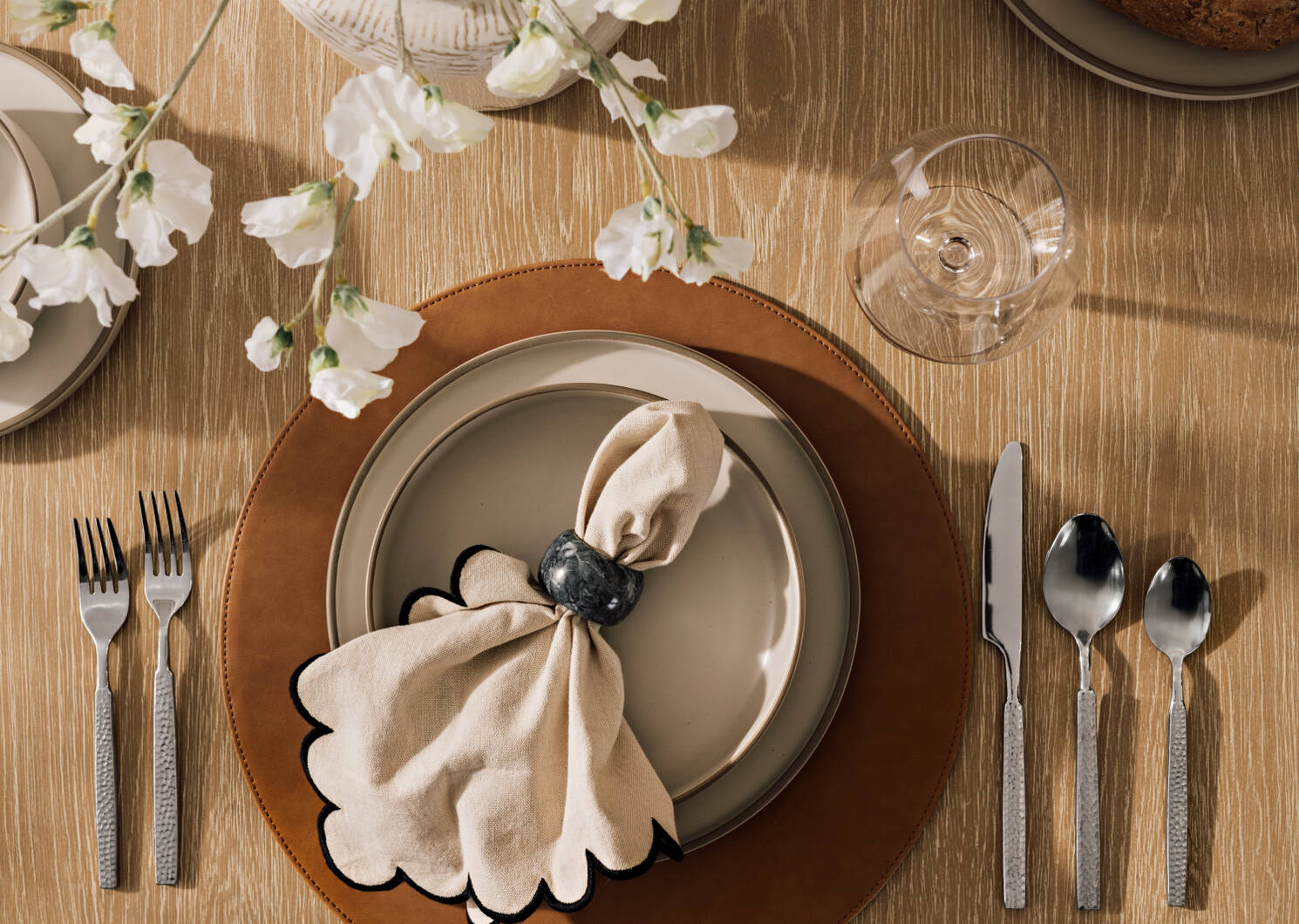 Tenly Round Placemat Tan