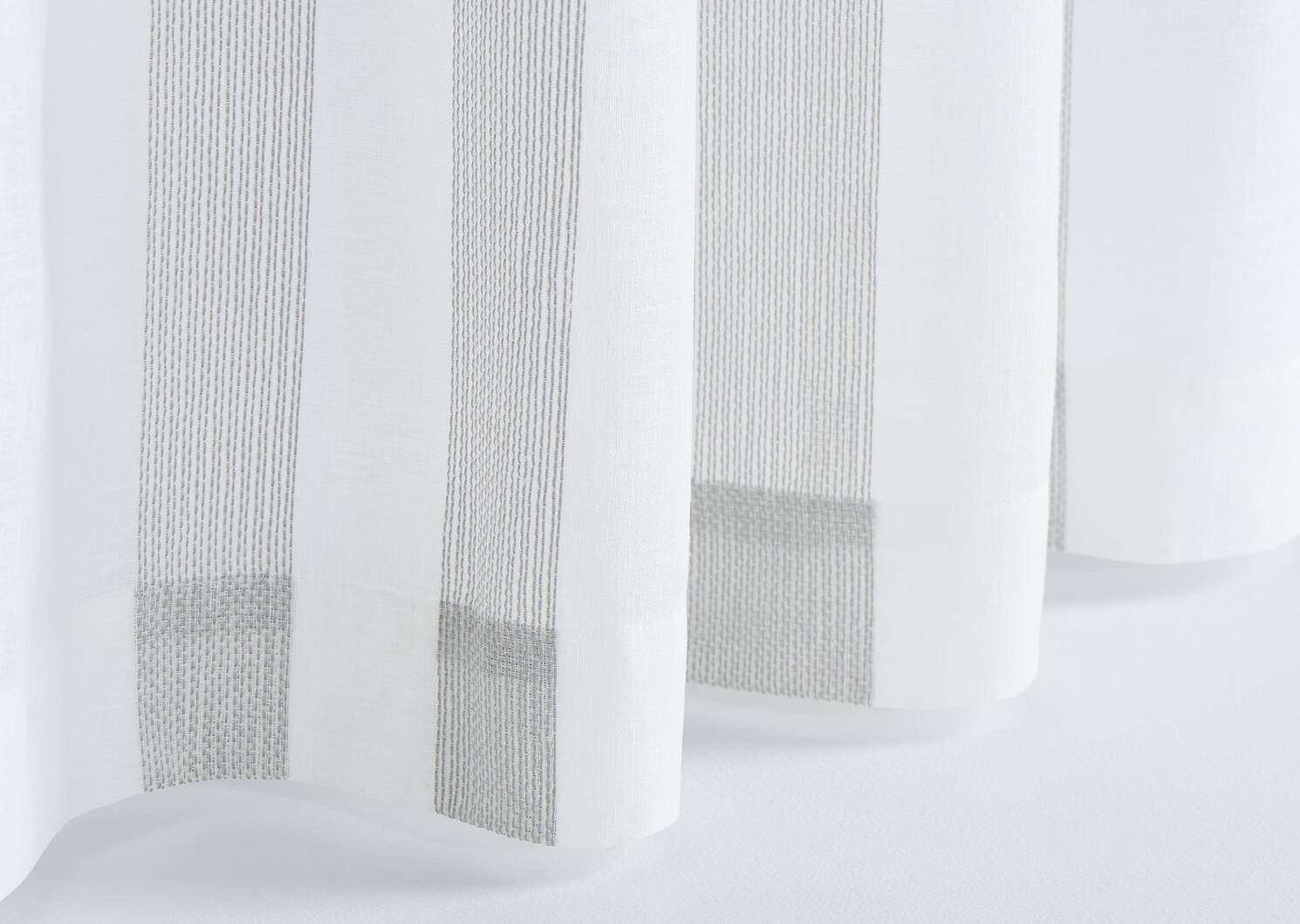 Harcourt Striped Sheer 96 Ivory/Grey