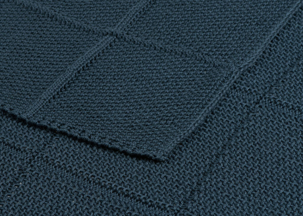 Nicholine Throw Navy