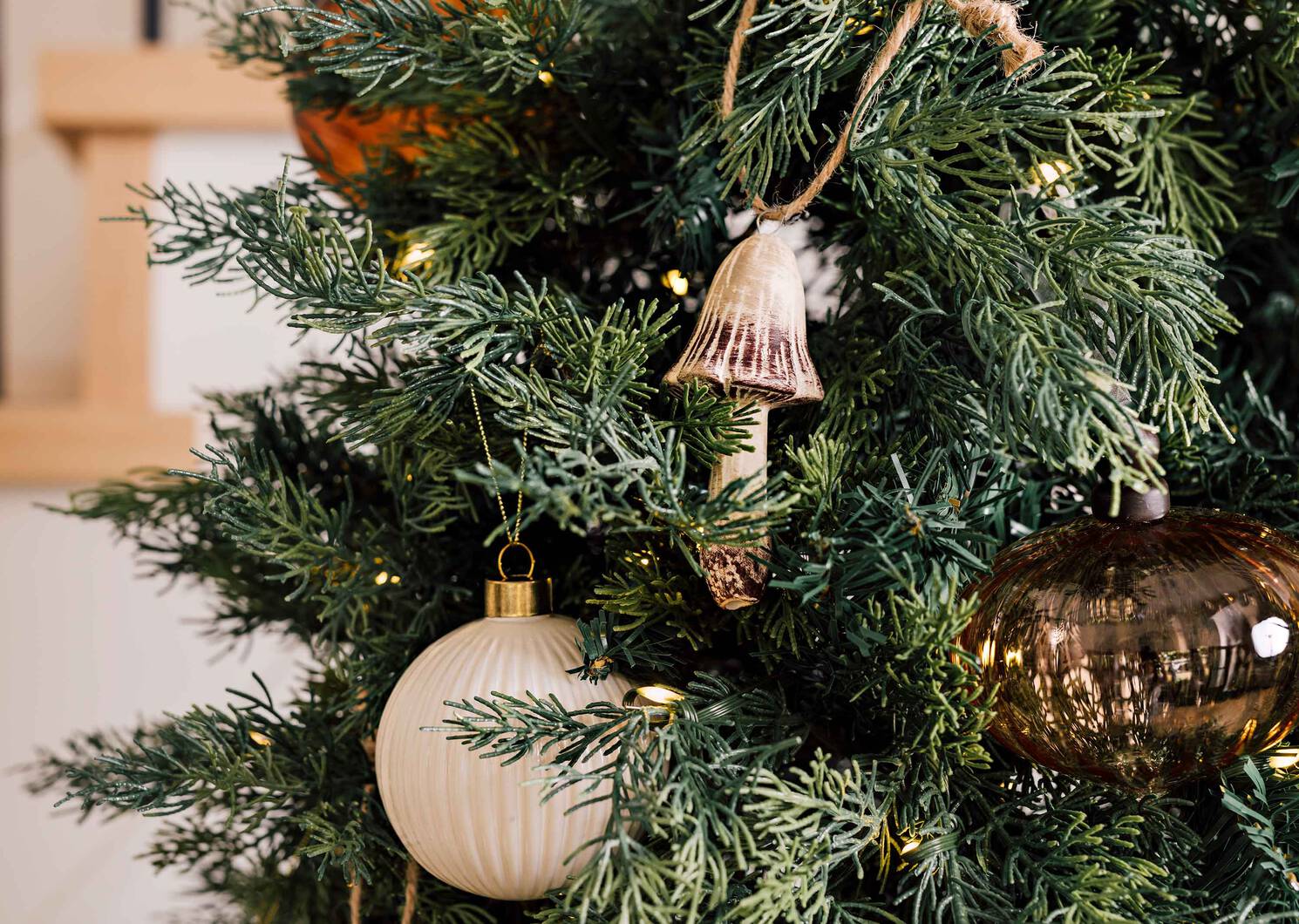Teena Mushroom Ornament Tall Ivory/Brown