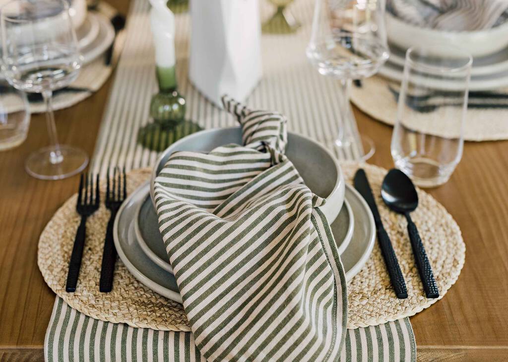 Simi Oval Placemat Natural