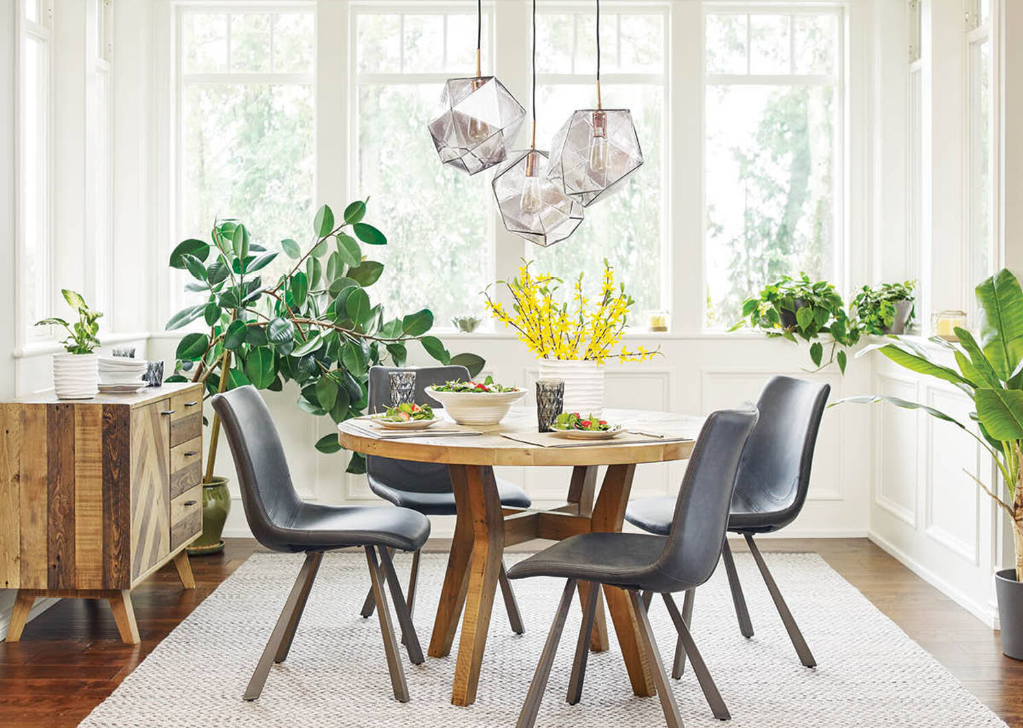 Sawyer Dining Table RND -Thompson Pine