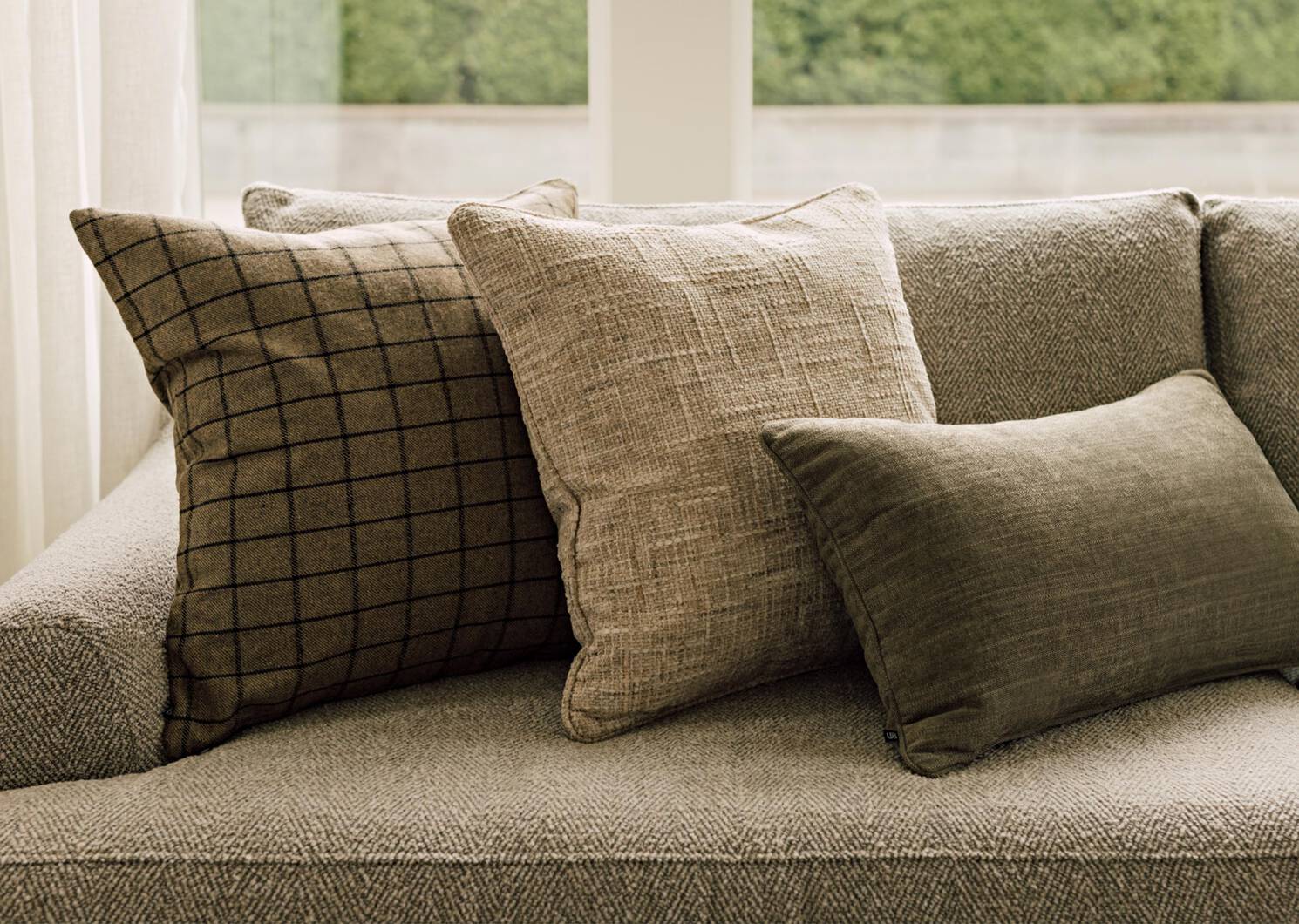 Cooley Plaid Pillow 20x20 Ash/Blue