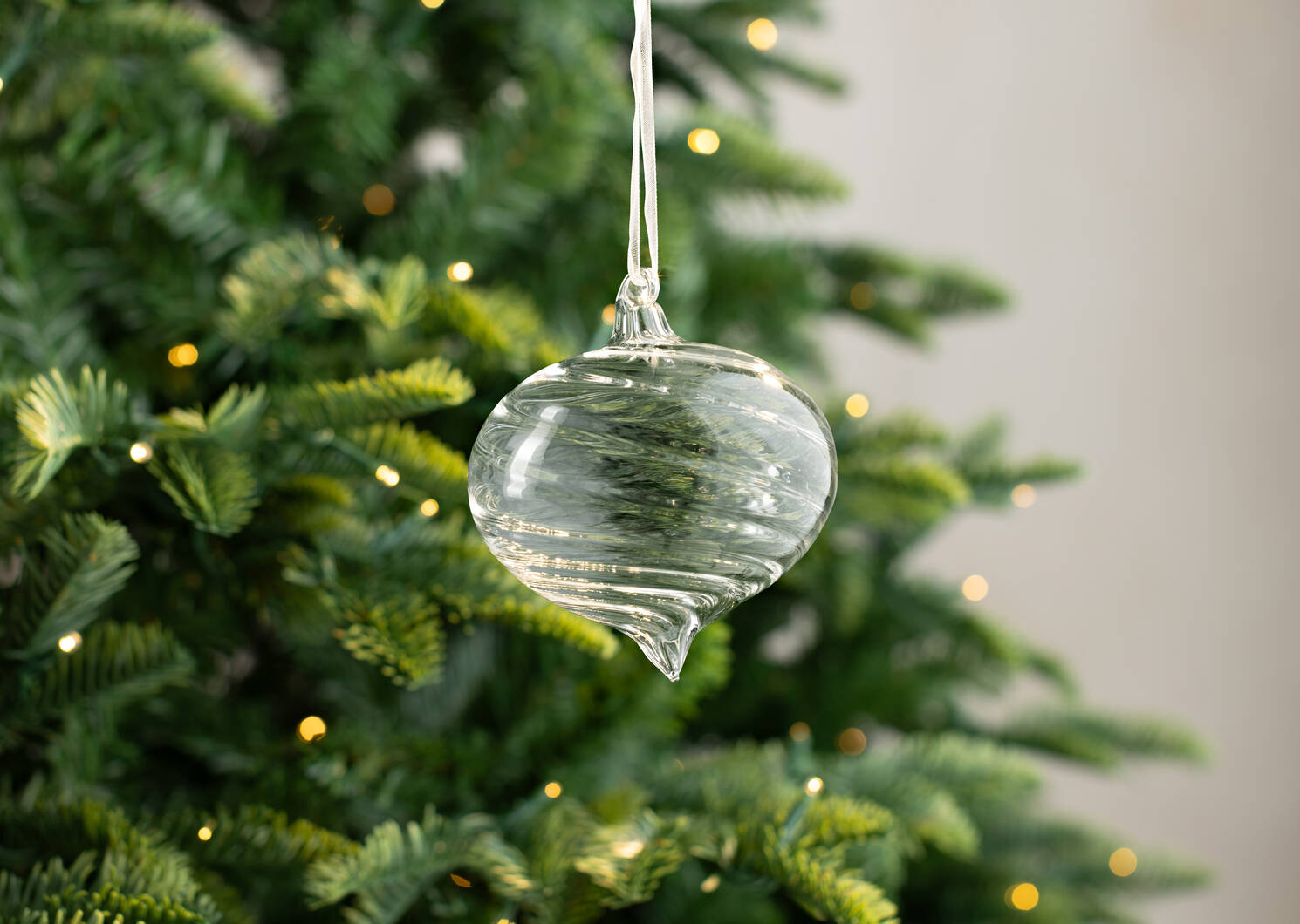 Blanche Onion Ornament