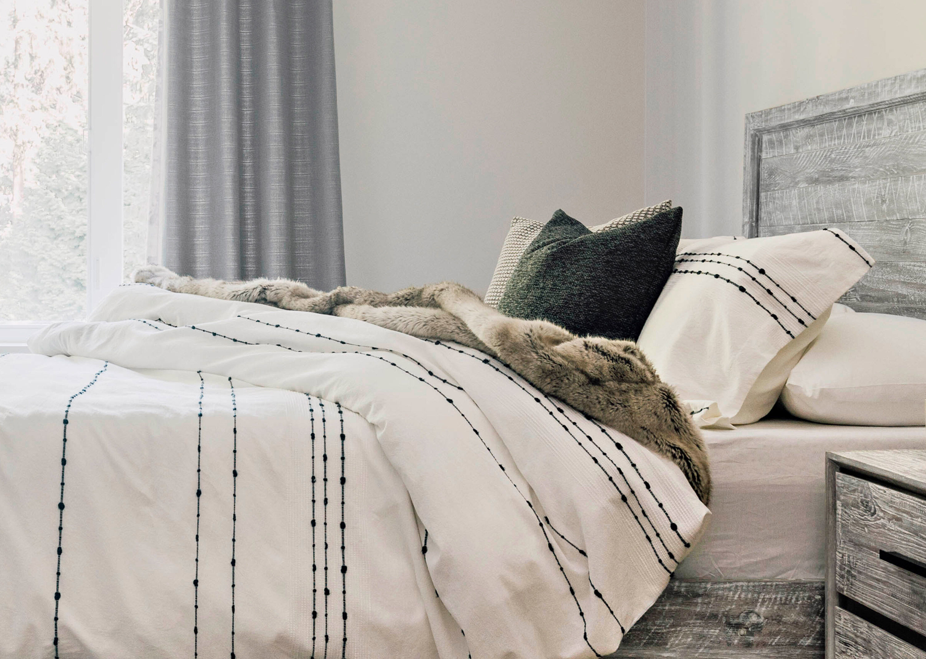 Faux fur bedspread queen deals