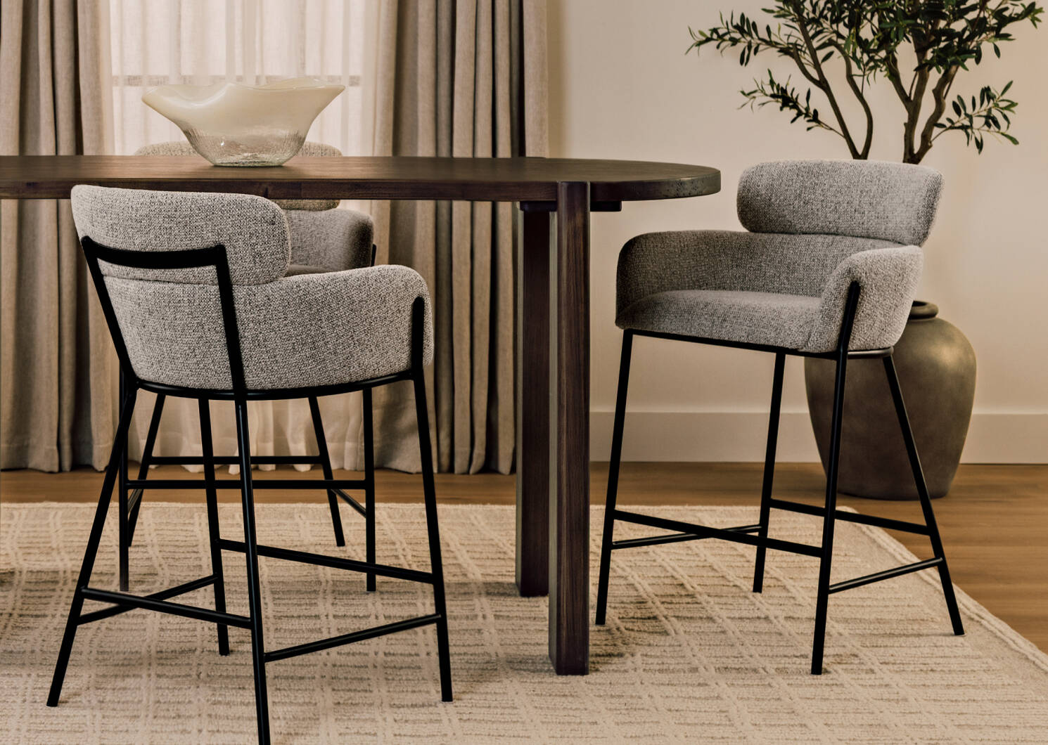 Basso Counter Stool -Yuri Oyster