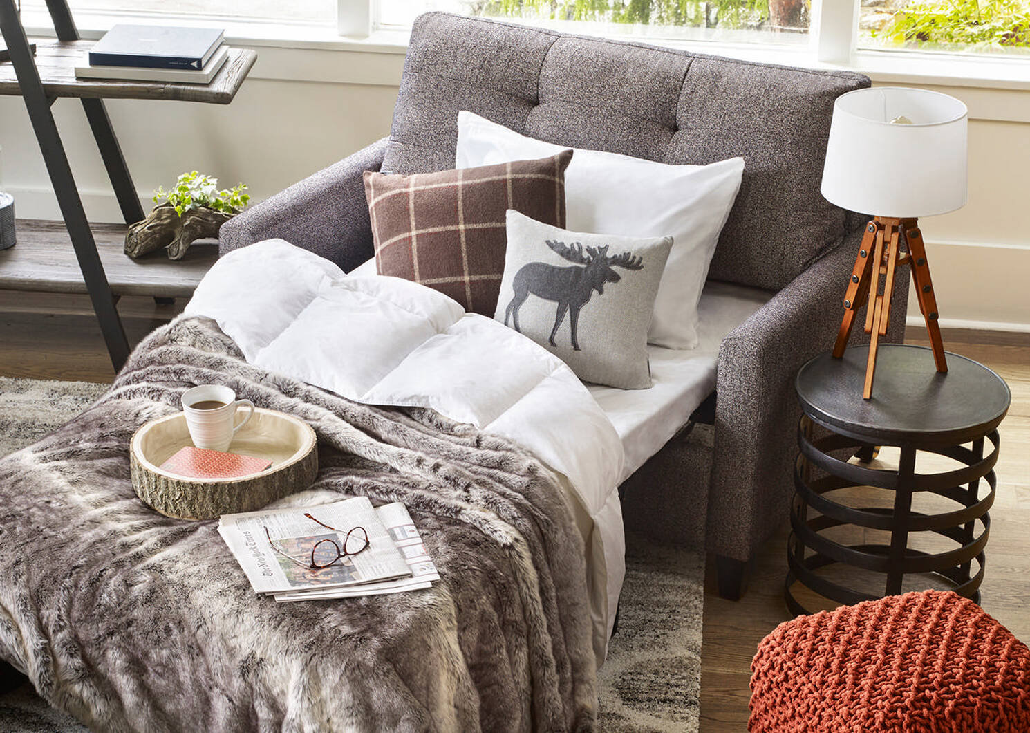 Luego Sleeper Chair -Mara Pepper