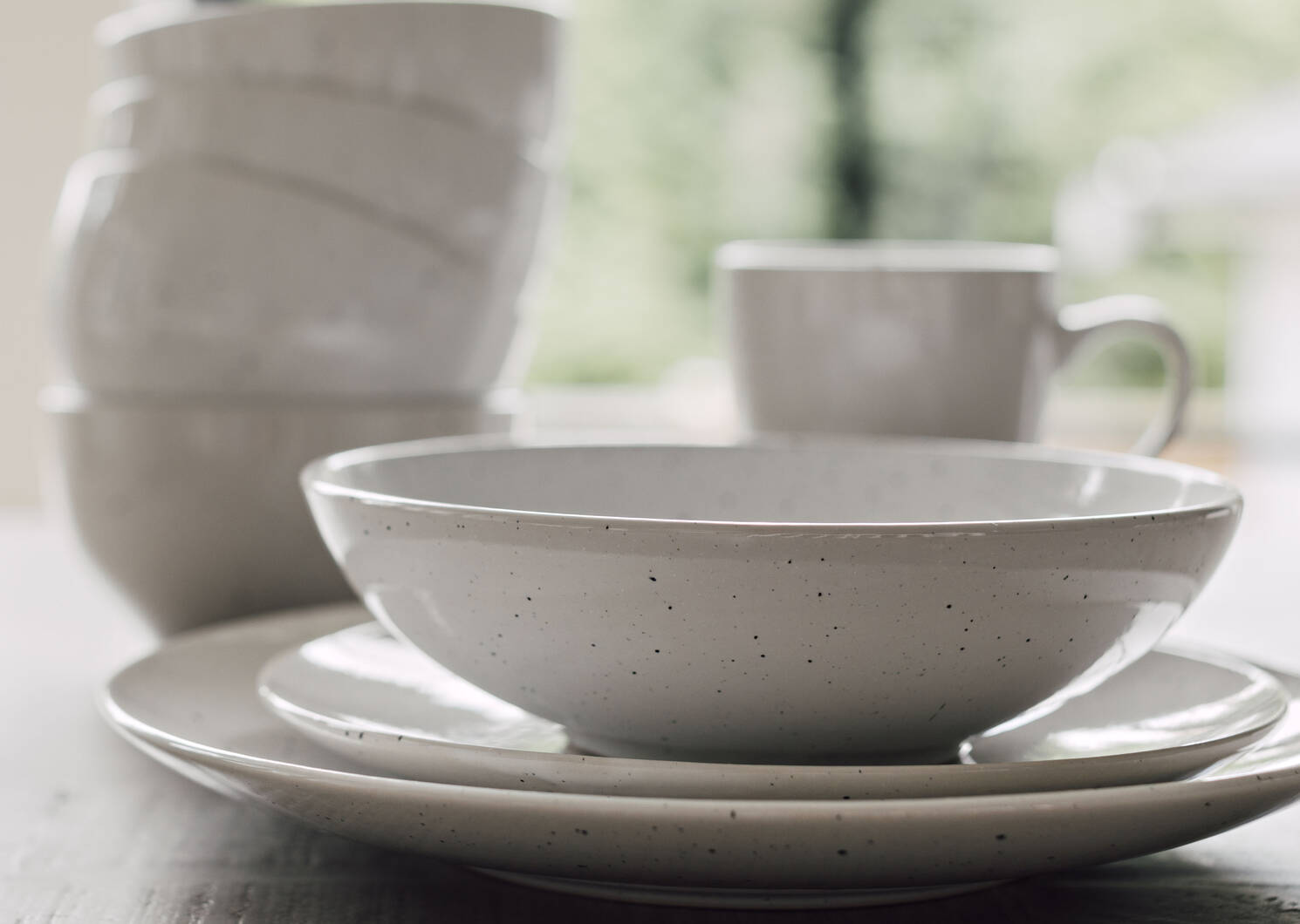 Pender 16 pc Dish Set White