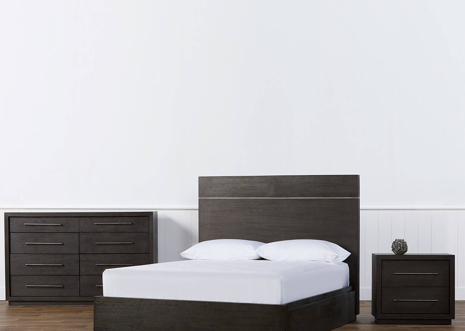 Gatsby 8 Drawer Dresser -Morel Acacia