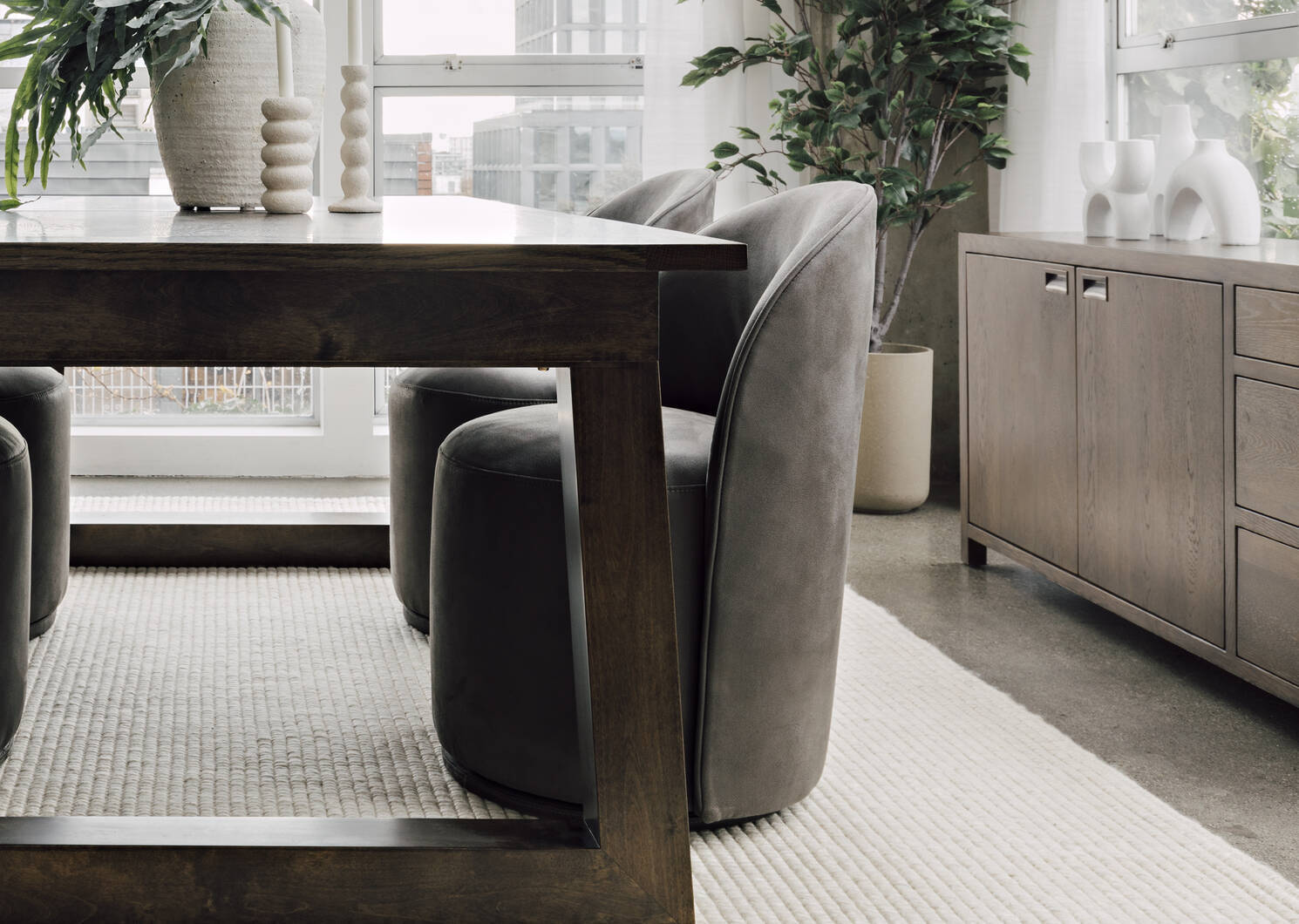 Chaise pivotante Lyles -Unika ardoise