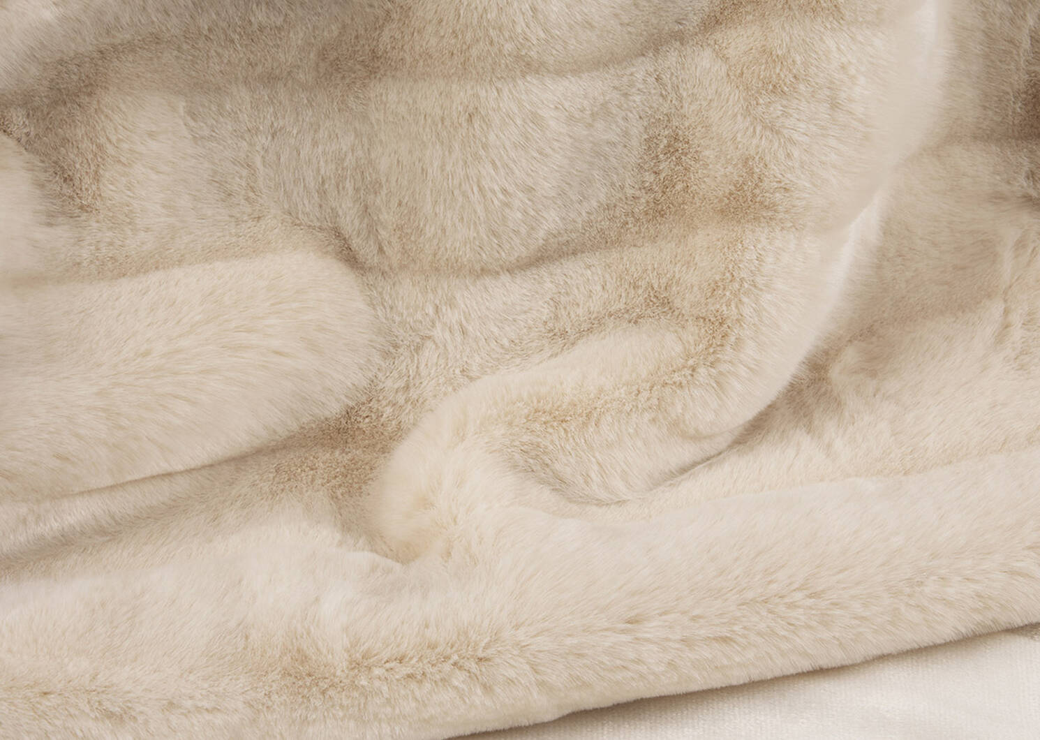 Starlet Faux Fur Throw Oyster