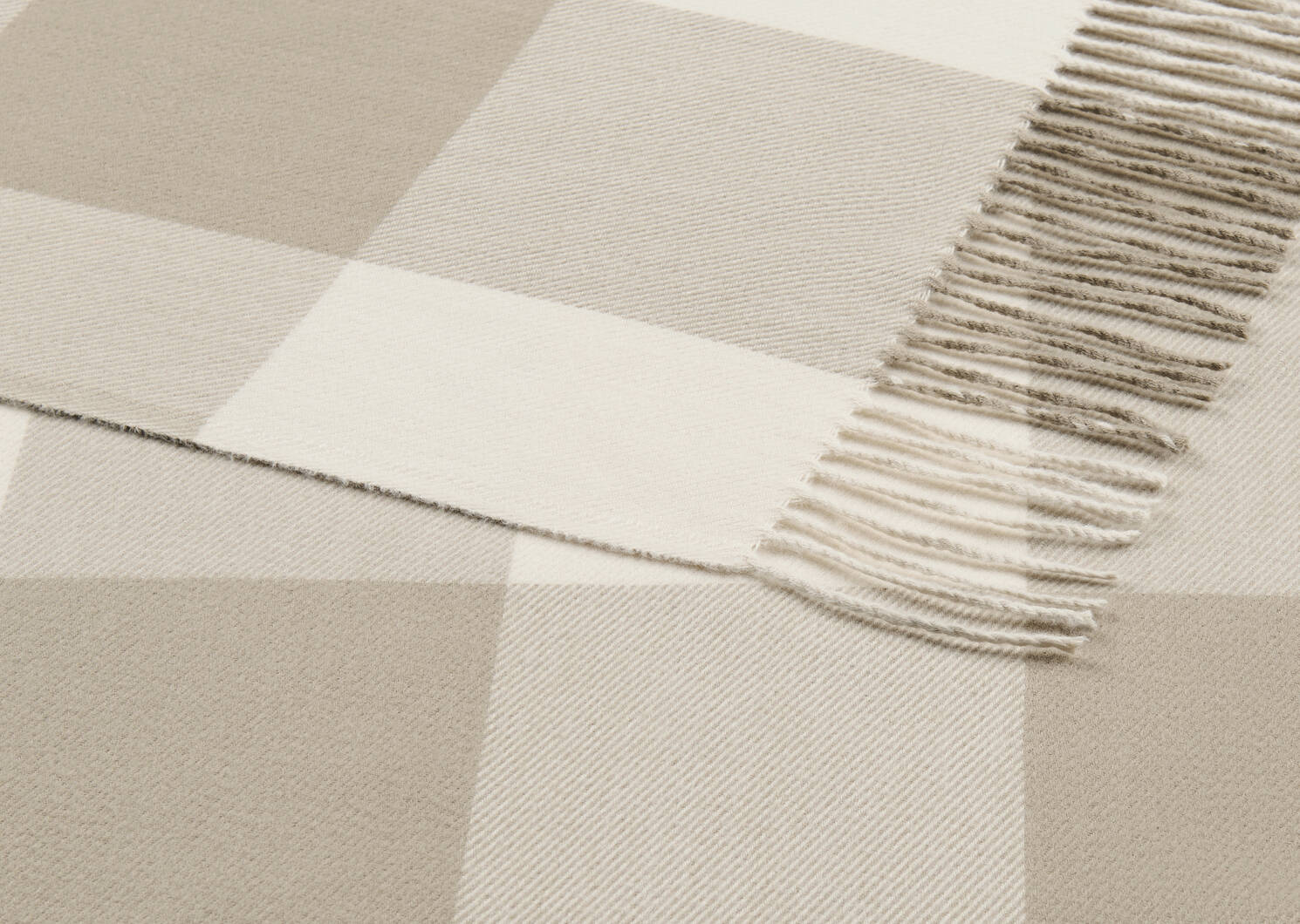 Jet&eacute; &agrave; motif damier Sabena iv/brun cl