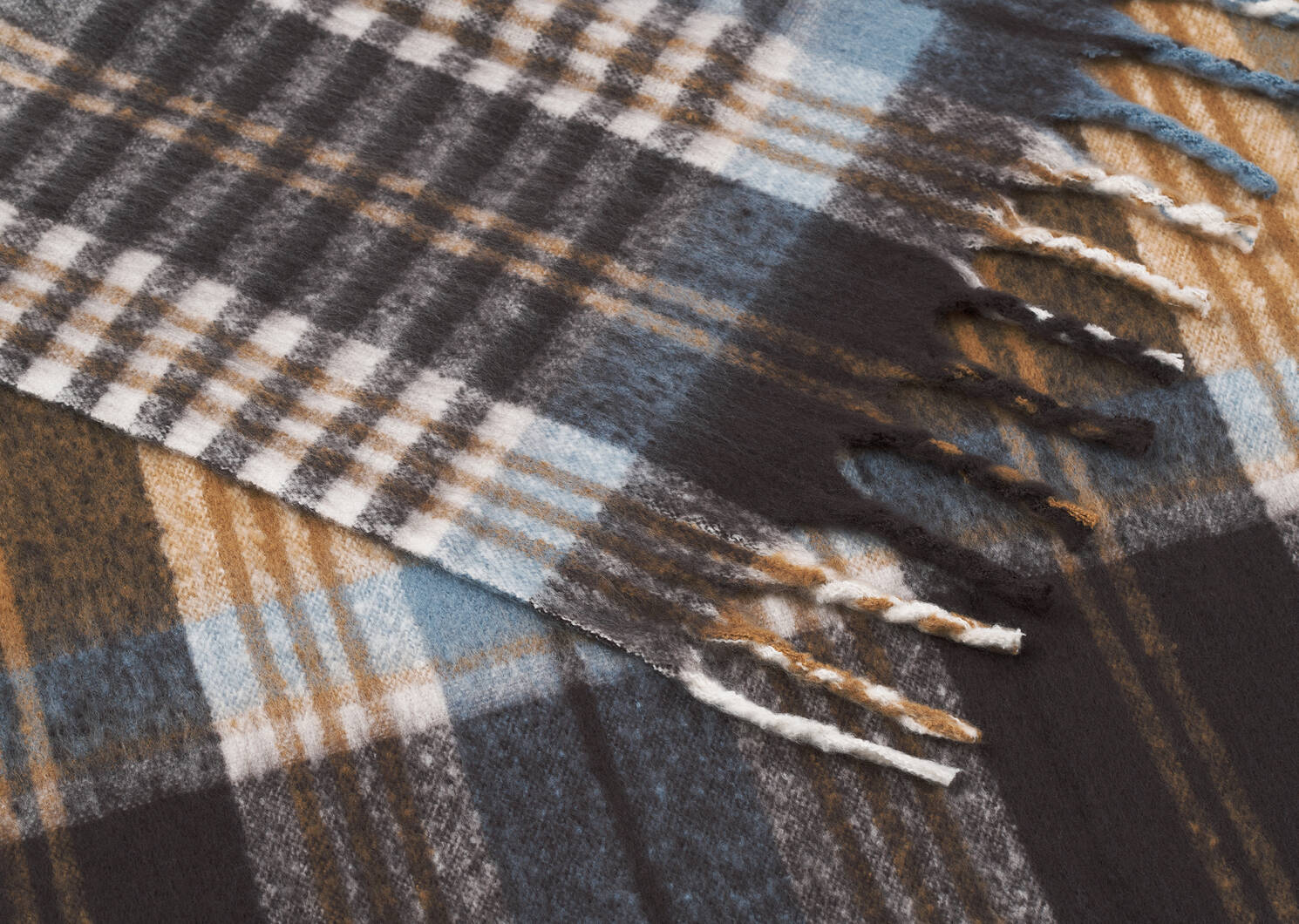 Remi Plaid Throw Multi/Blue