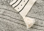 Lea Throw Ivory/Black