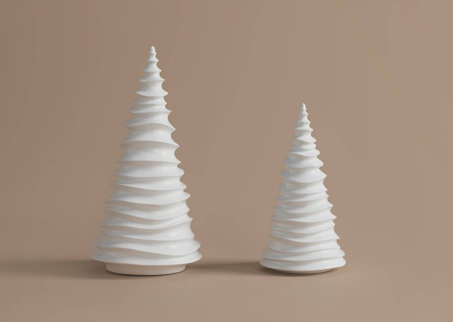 Swirl Holiday Tree Large