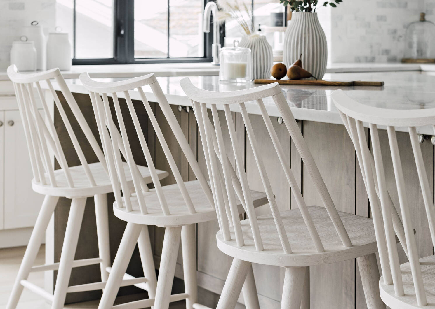 Hershel Counter Stool -Yvie Chantilly