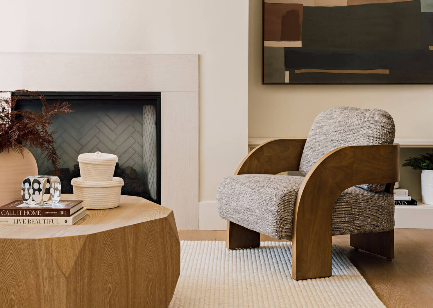 Greta Armchair -Mia Latte