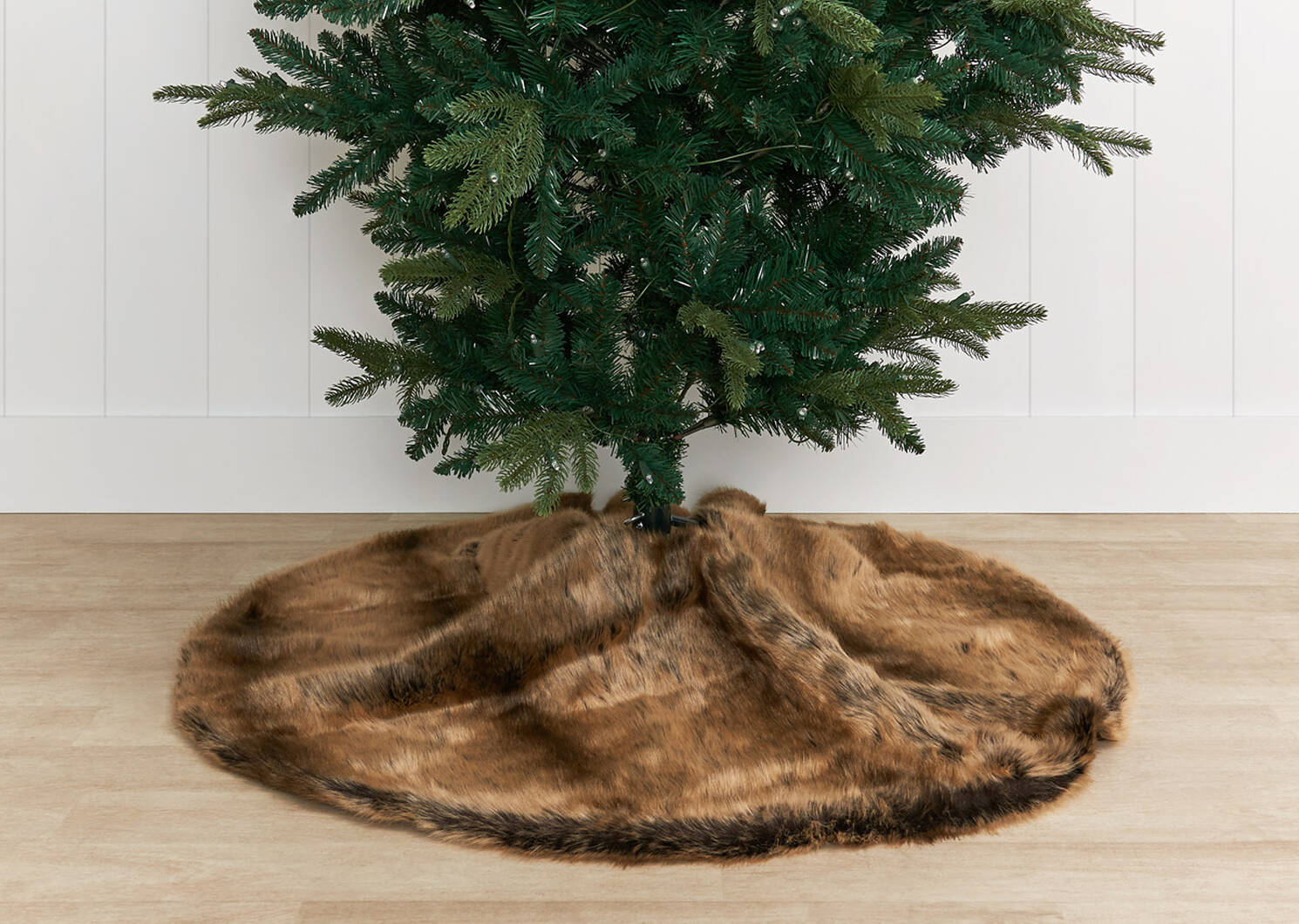 Fauna Faux Fur Tree Skirt Sable