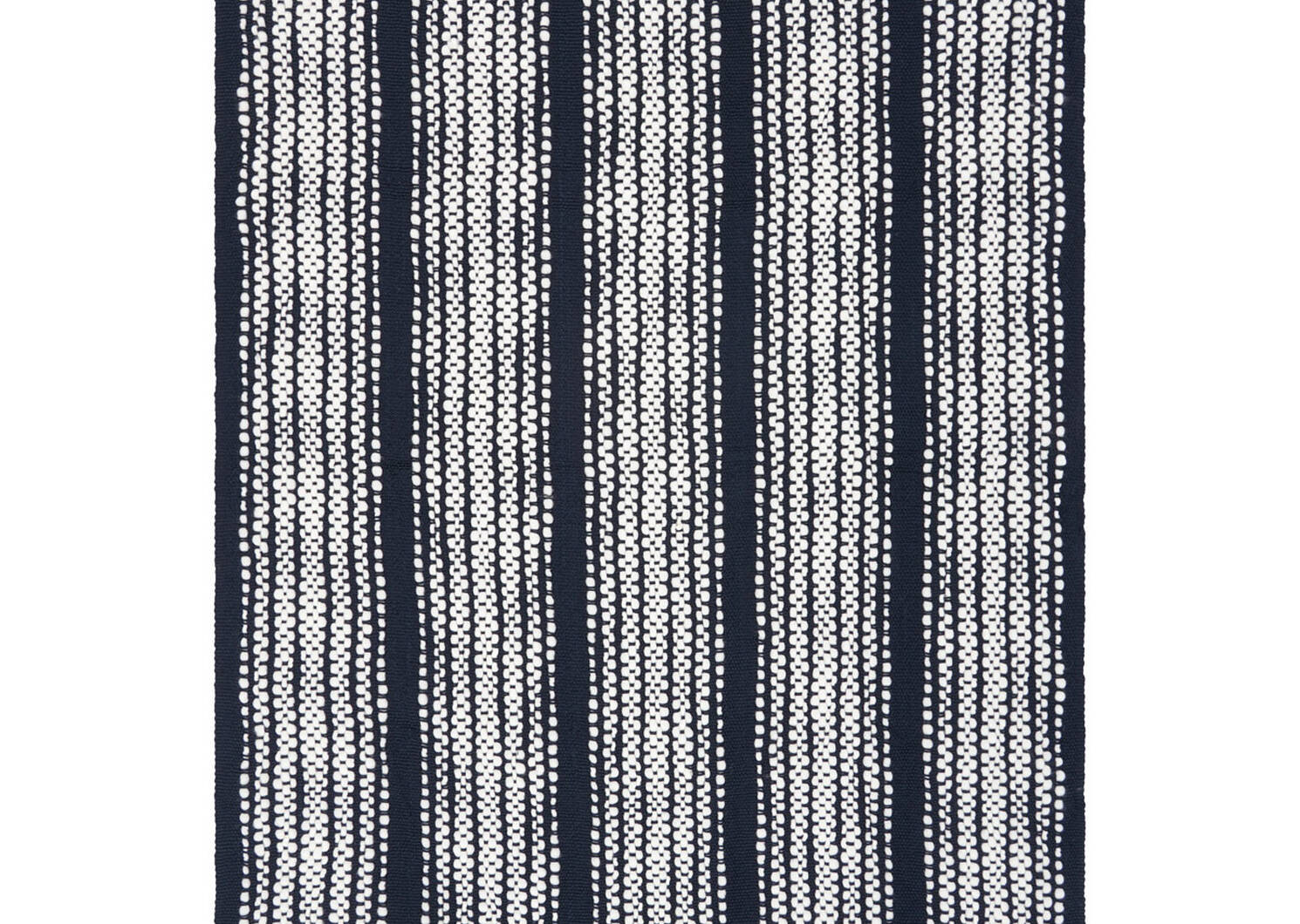 Nicaila Throw Midnight/White