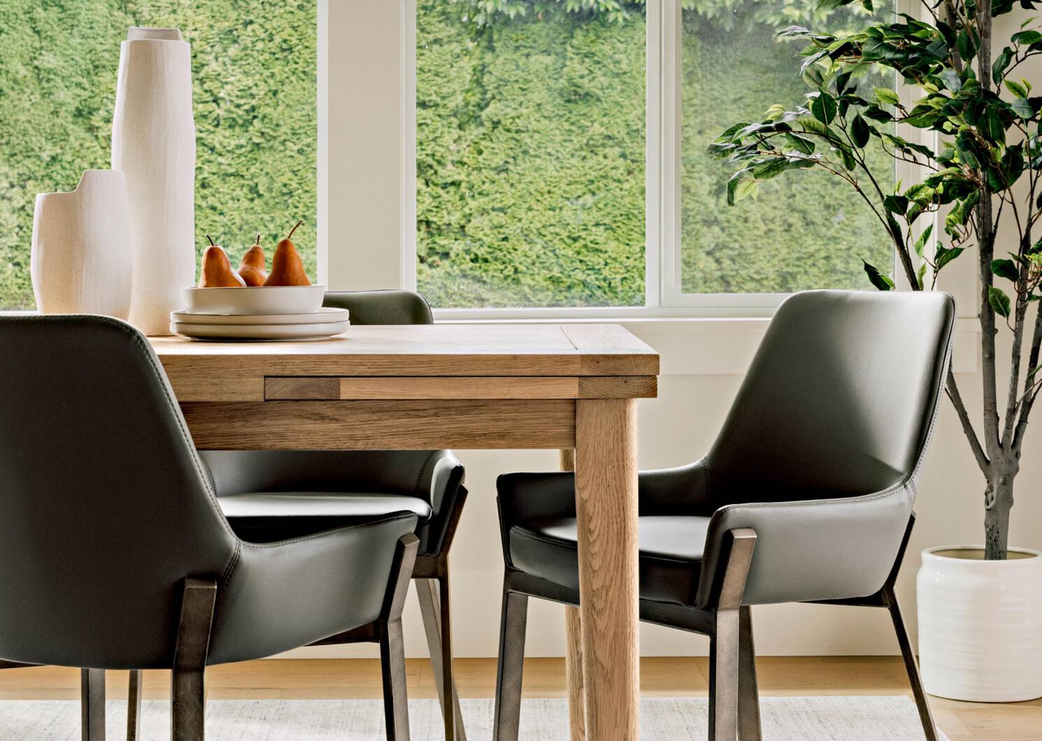 Amila Vase Tall White