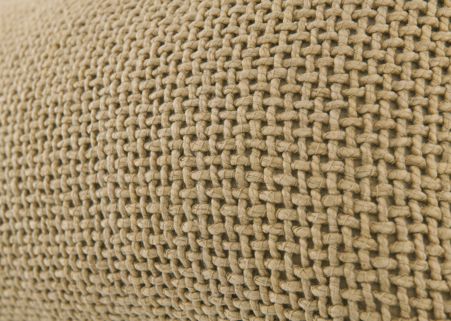 Coussin en coton Balmore 12x22 sable